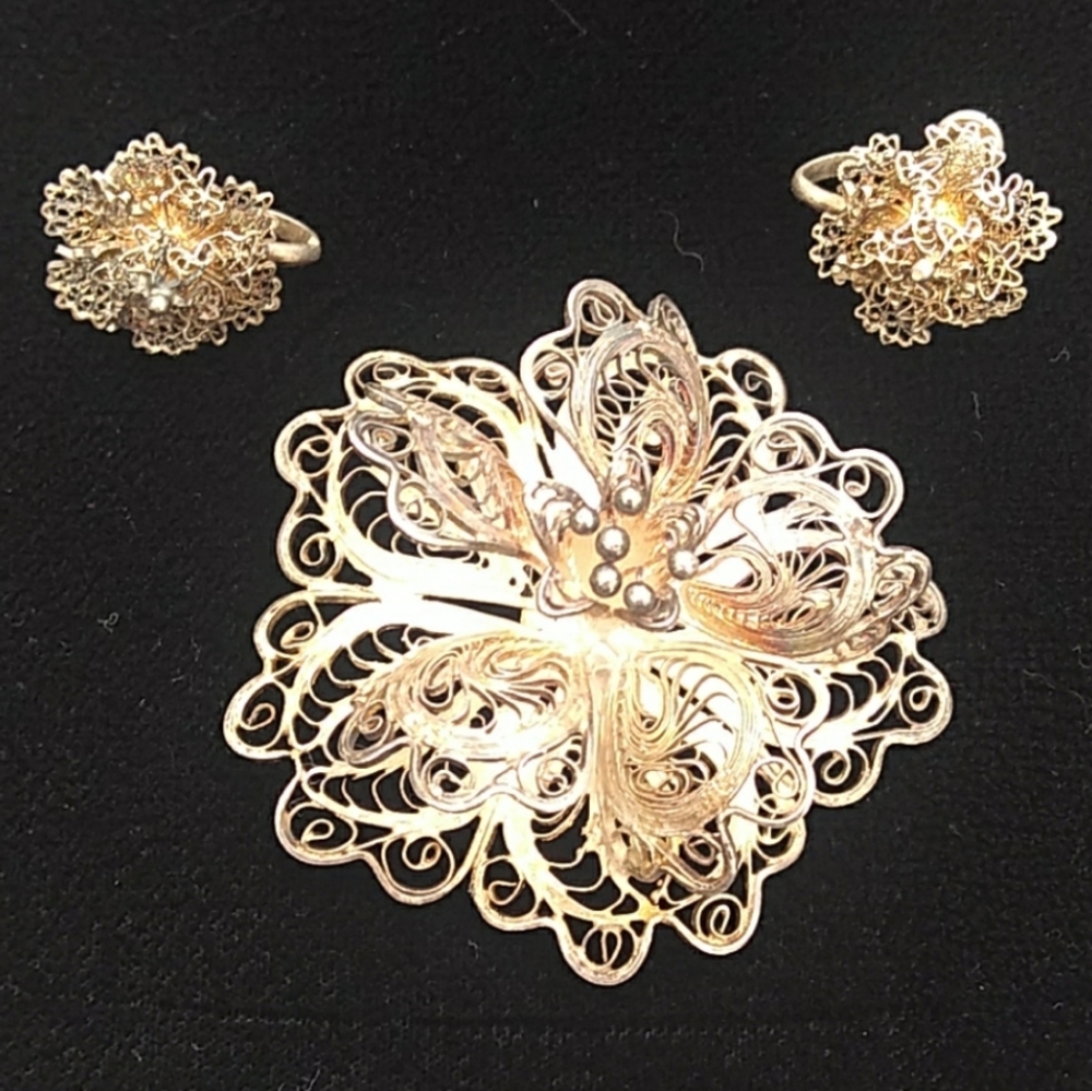 ANTIQUE Sterling Silver Flower Brooch + Earrings - Picture 8 of 8